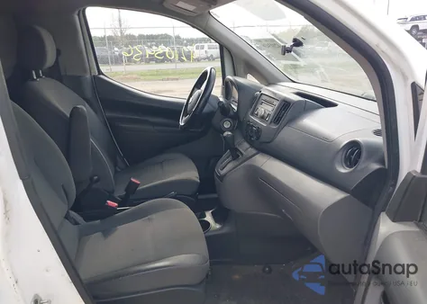 2017 Nissan Nv200 2.5S/2.5Sv z USA, uszkodzony, nr VIN 3N6CM0KN0HK719826